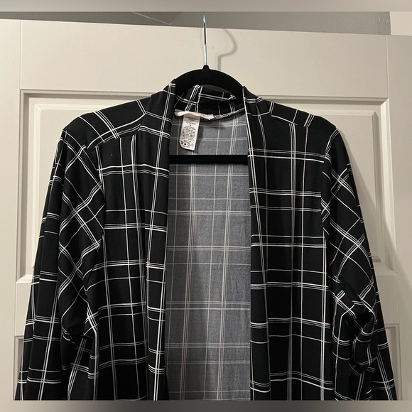 Urban Rebel Long Cardigan - Picture 2 of 3